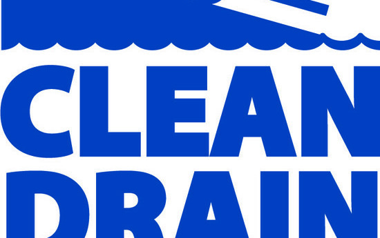 CLEAN DRAIN DRY - help prevent the spread of invasive aquatic species in Sicamous, BC